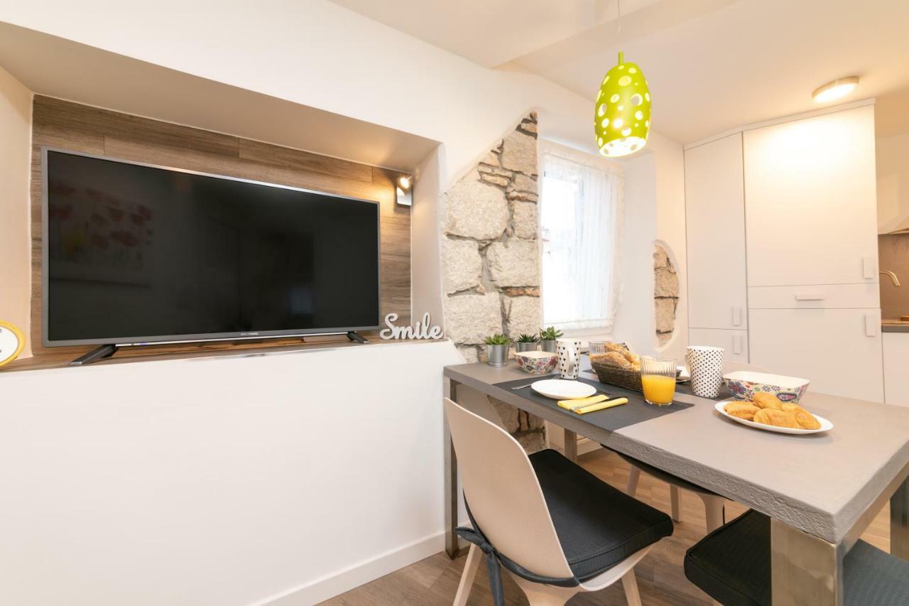 רוביני Mariva Downtown Apartment With Free Parking מראה חיצוני תמונה