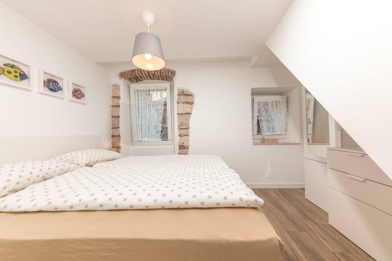 רוביני Mariva Downtown Apartment With Free Parking מראה חיצוני תמונה